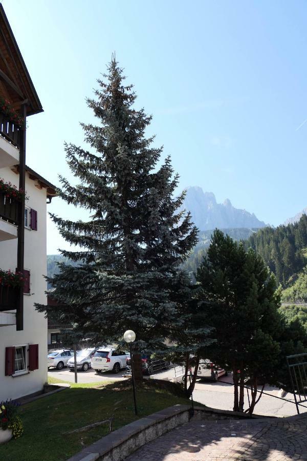 Apartments Casa Metz Santa Cristina Val Gardena Exteriör bild